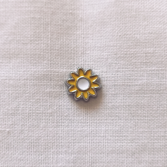 Yellow Daisy Charm